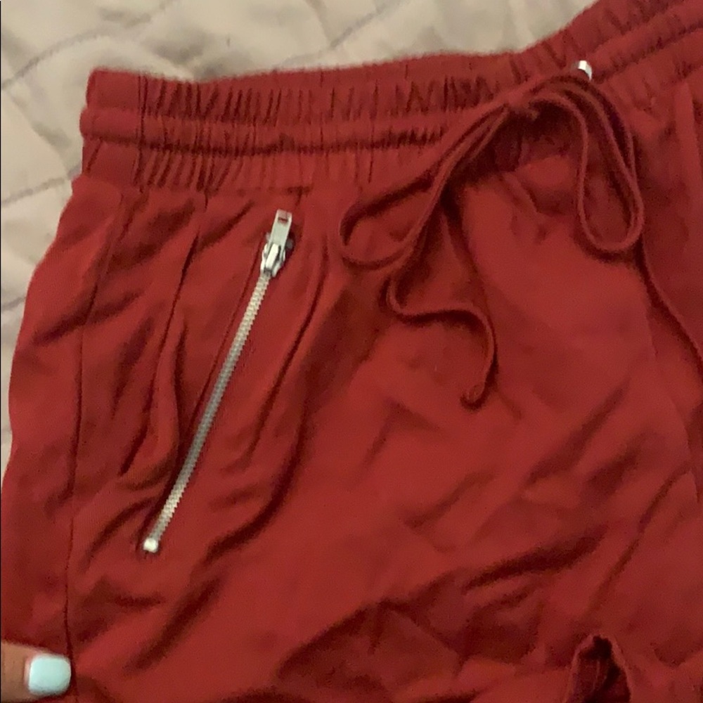 Loose shorts! - Picture 2 of 4